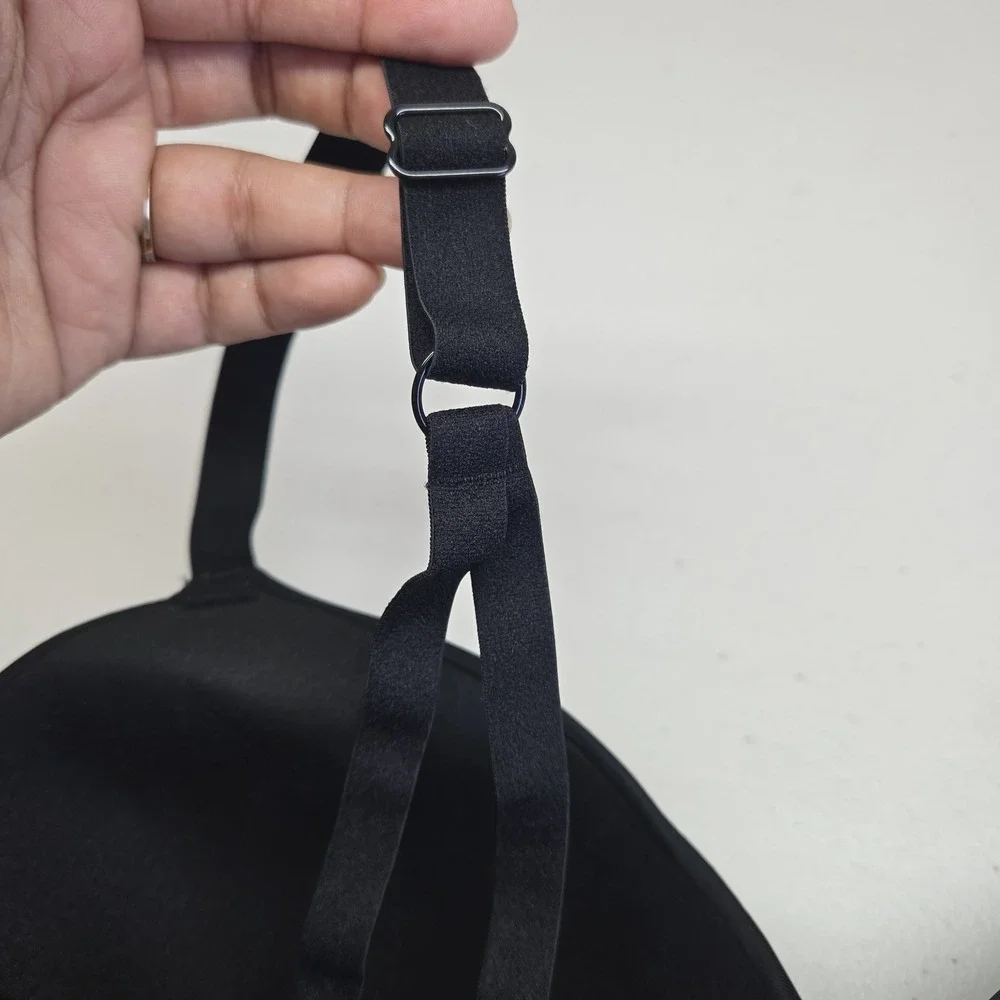 Kindly Yours Women Bra 38D Black T Shirt Wireless Lightly Lined Adjustable Strap